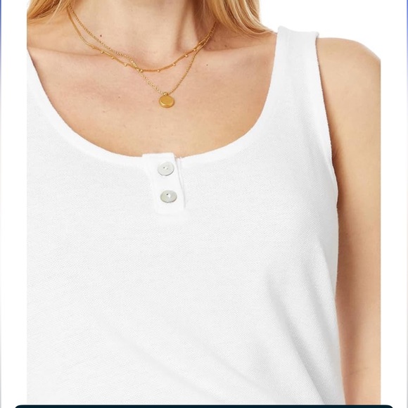 Tank - Picture 2 of 4